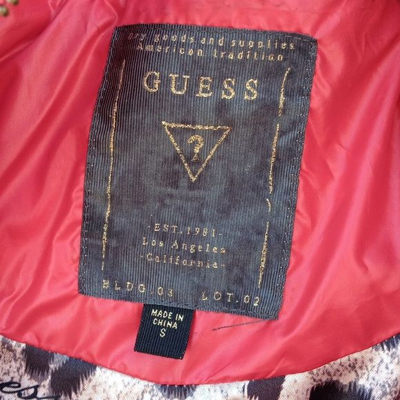 Guess Puffy Coat - Picture 3 of 7